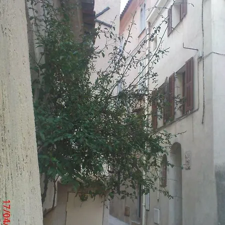 Triplex Entre Ciel Et アパート *