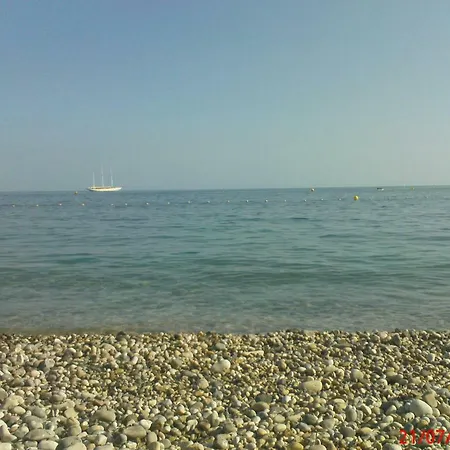 Triplex Entre Ciel Et Appartamento Roccabruna